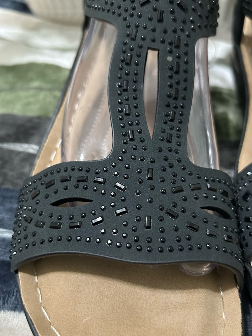 NWT American Exchange Black Beaded T-Strap Sandals Size 11W - Picture 2 of 6